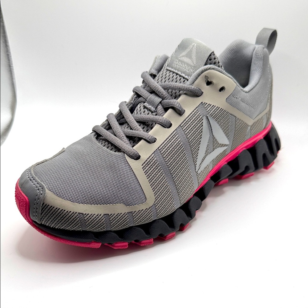 Reebok Zigwild Gray and Pink Running Sneakers Woman's 7
